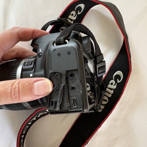 Canon EOS Rebel XS DS126191 Camera 2 Lenses (18-55 & 75-300mm) Battery & Charger - Picture 16 of 16